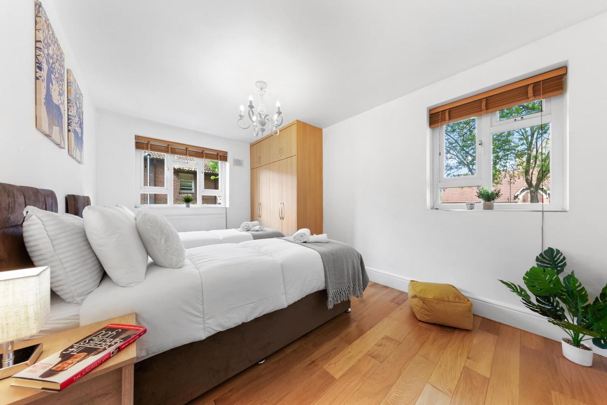 Clapham Serenity Garden Retreat With Free Parking Лондон Екстер'єр фото